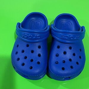 Crocs royal blue NWOT size 7c